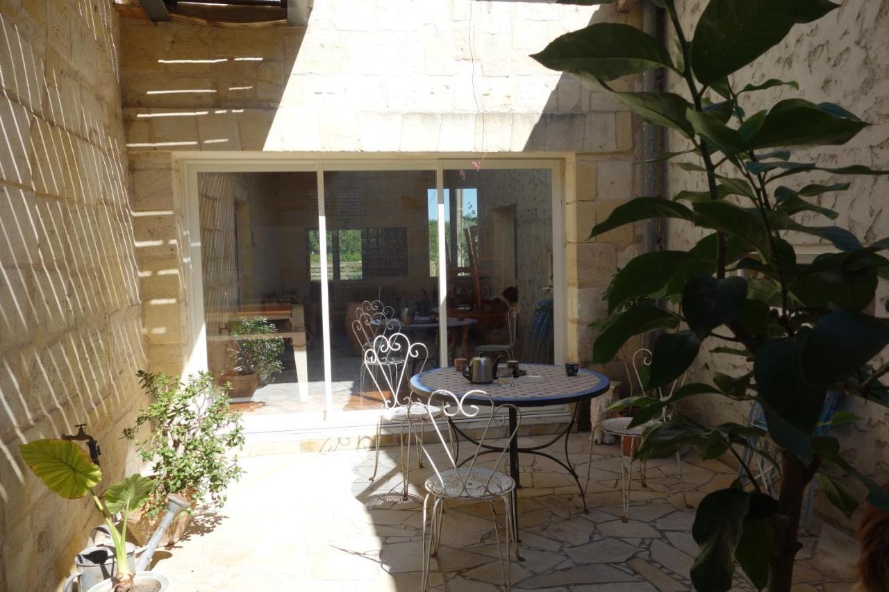 Chateau D'Esther Hotel Saint-Loubes Bagian luar foto
